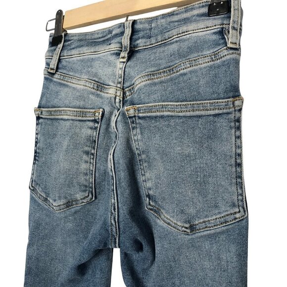 Free People High Rise Light Wash Raw Hem Skinny Jeans | Size 24 - Picture 13 of 13